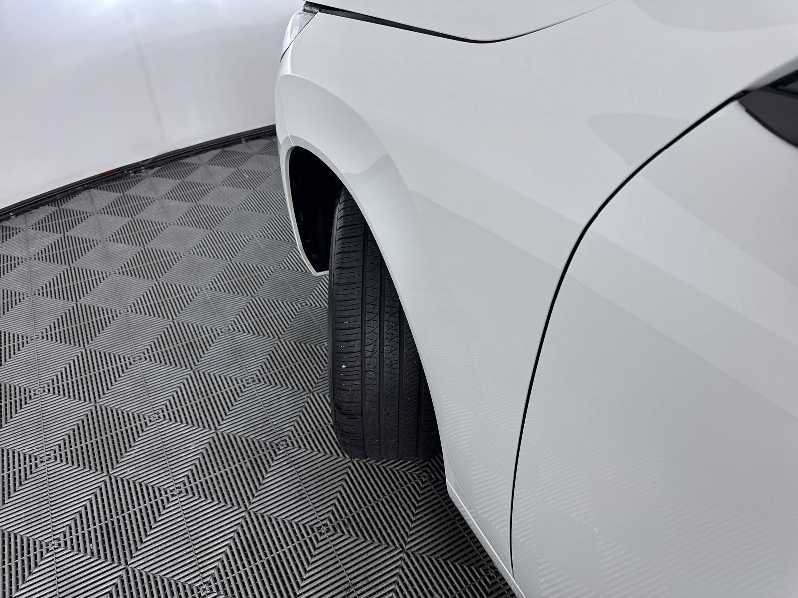 Used 2026 Alpine White BMW 30 xDrive image 27