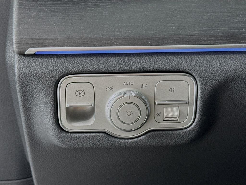 Used 2026 Black Mercedes-Benz GLE 350 image 13