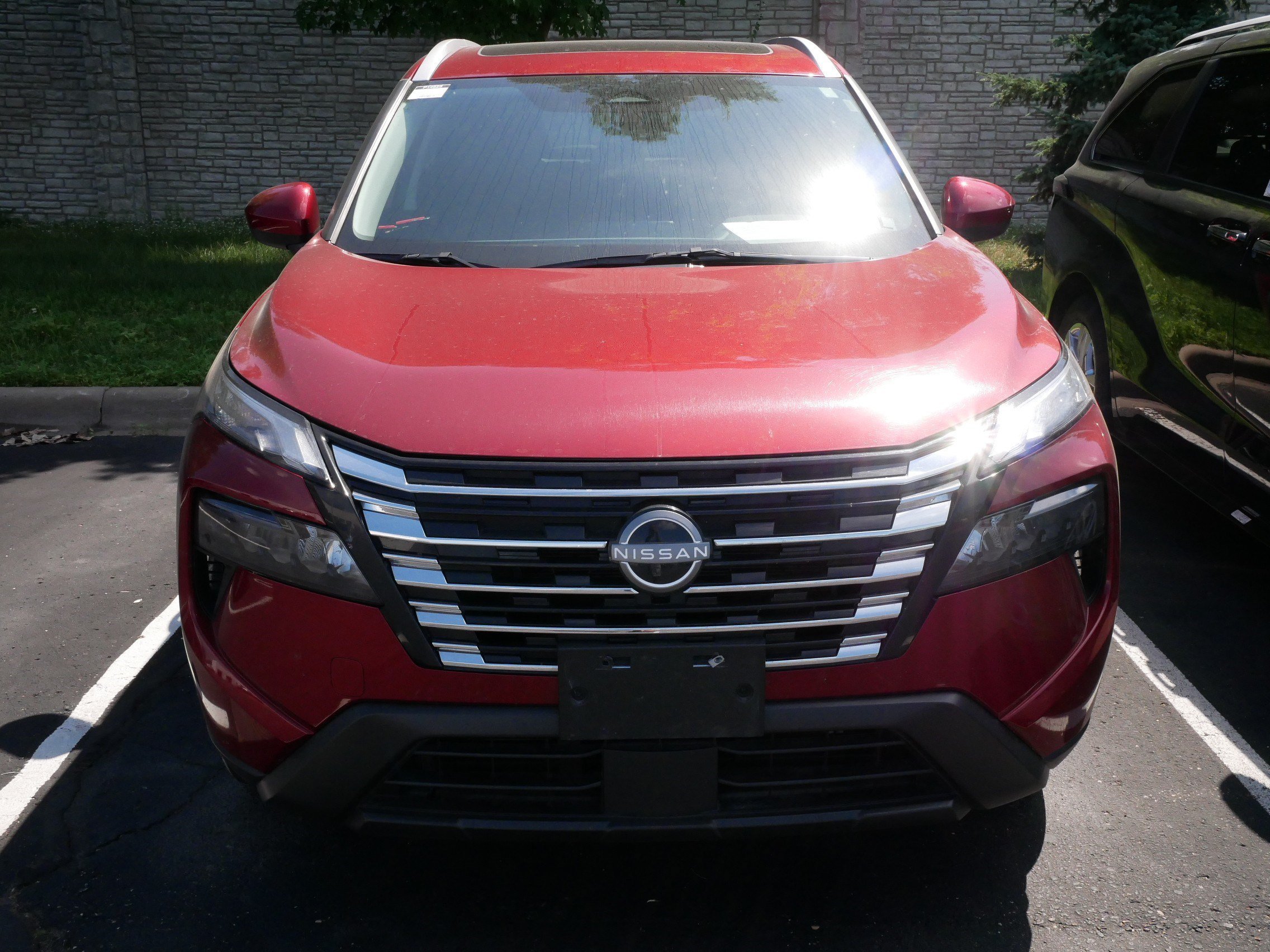 Used 2025 Nissan Rogue SV with VIN 5N1BT3BB7SC867425 for sale in Brooklyn Center, Minnesota