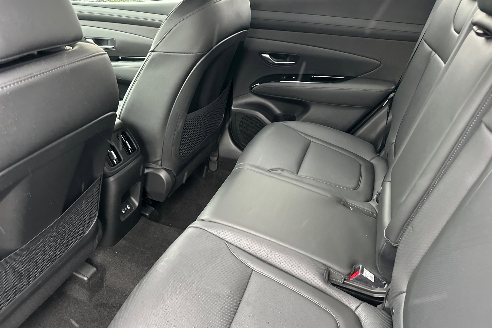 New 2026 Shimmering Silver Hyundai Limited image 12