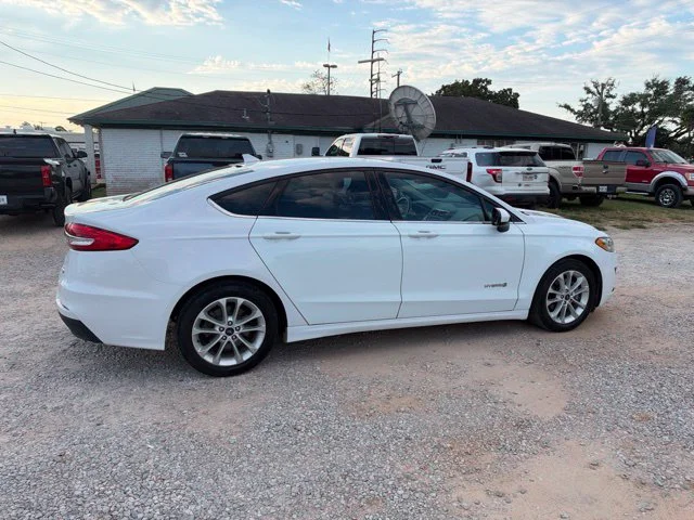 Used 2019 Oxford White Ford SE image 15