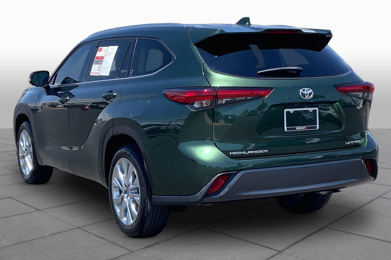 Used 2023 Cypress Toyota Limited image 12