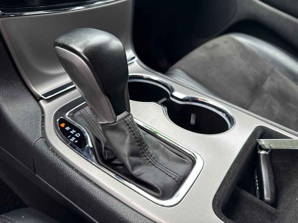 Used 2021 White Jeep Laredo X image 33