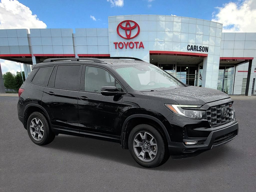 Used 2023 Honda Passport TrailSport with VIN 5FNYF8H62PB014034 for sale in Minneapolis, Minnesota