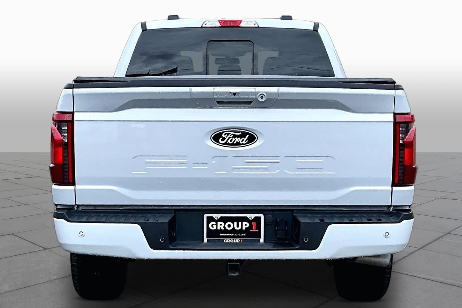 Used 2025 Space White Metallic Ford XLT image 9