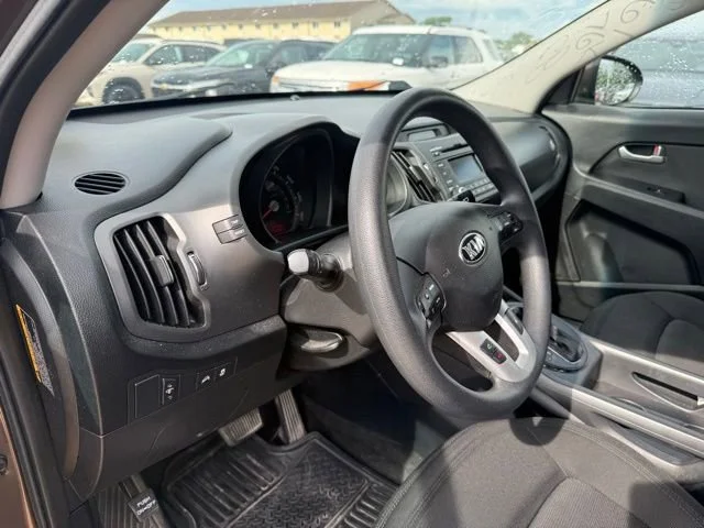 Used 2013 Brown Kia LX image 11