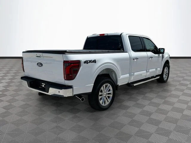 Used 2025 White Ford Lariat image 5