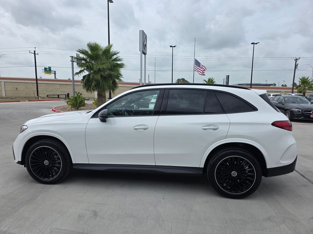 New 2026 Polar White Mercedes-Benz GLC 300 image 4