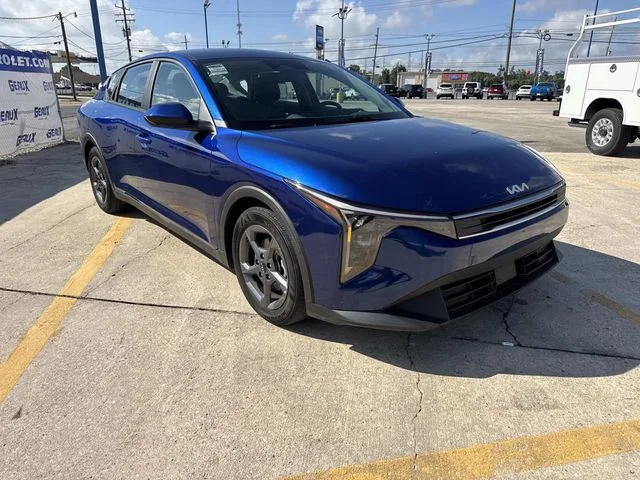 Used 2025 Blue Kia LXS image 5
