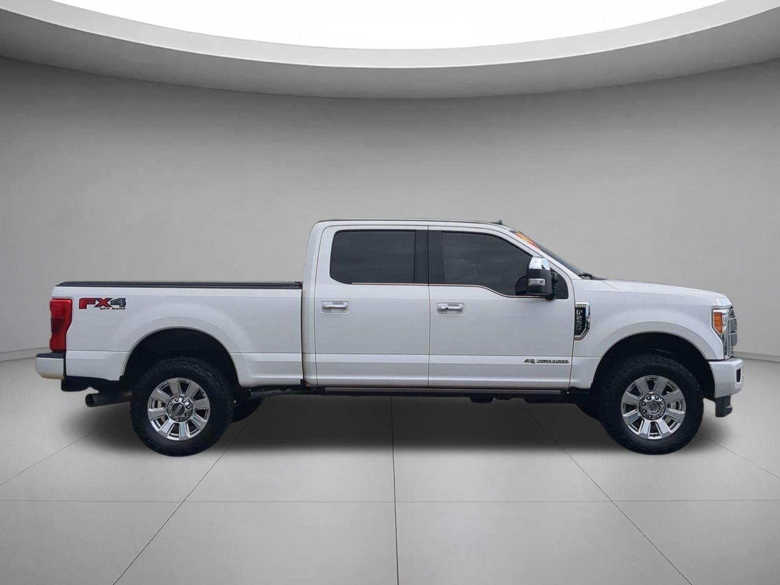 Used 2019 White Platinum Metallic Tri-Coat Ford Platinum image 6