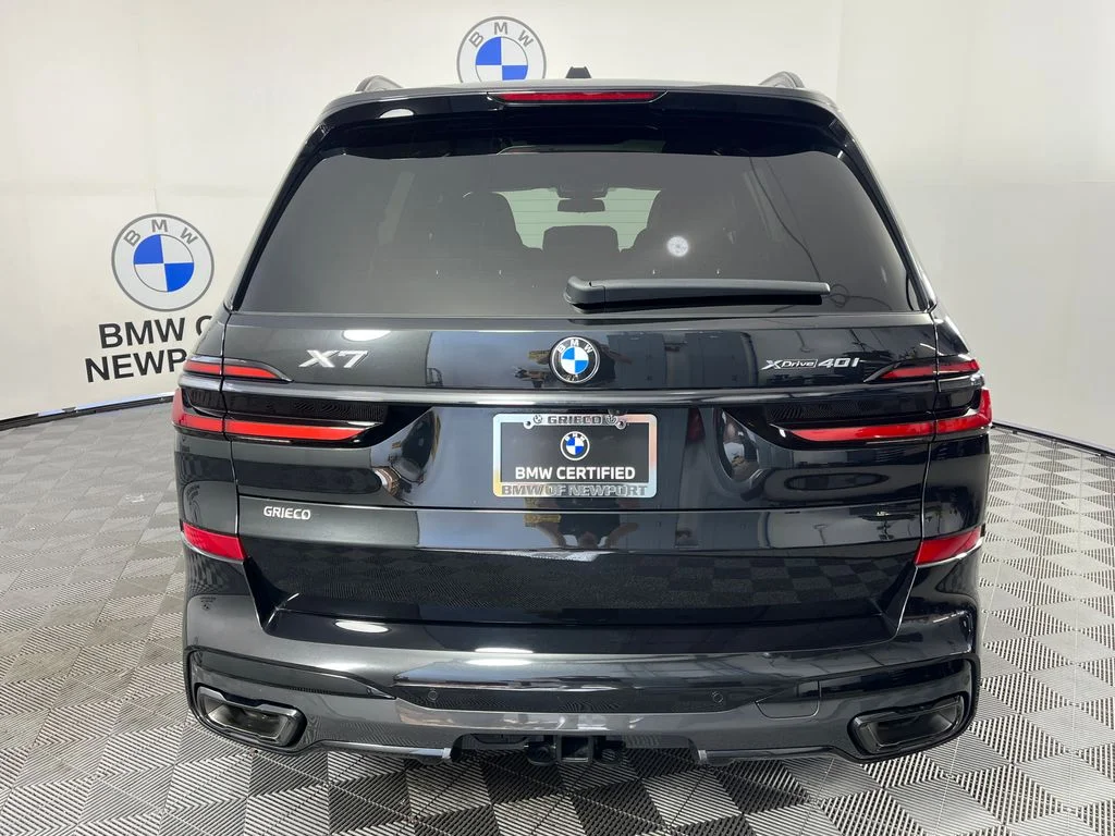 Certified Used 2025 Black Sapphire Metallic BMW xDrive40i image 11