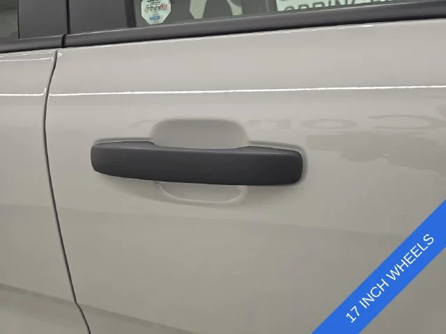 New 2026 Avalanche Ford XLT image 8