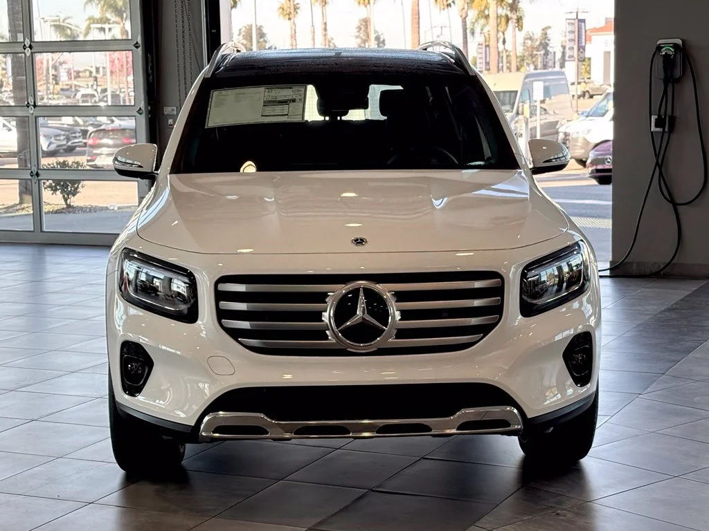 New 2026 White Mercedes-Benz GLB 250 image 7