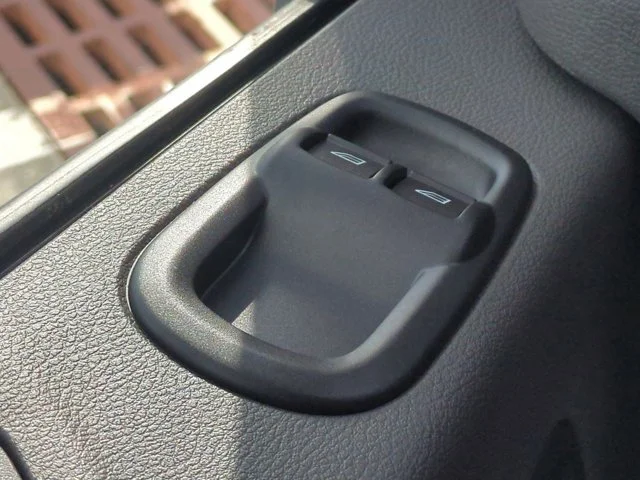 2025 Ford Transit Passenger Van XL - Photo 22