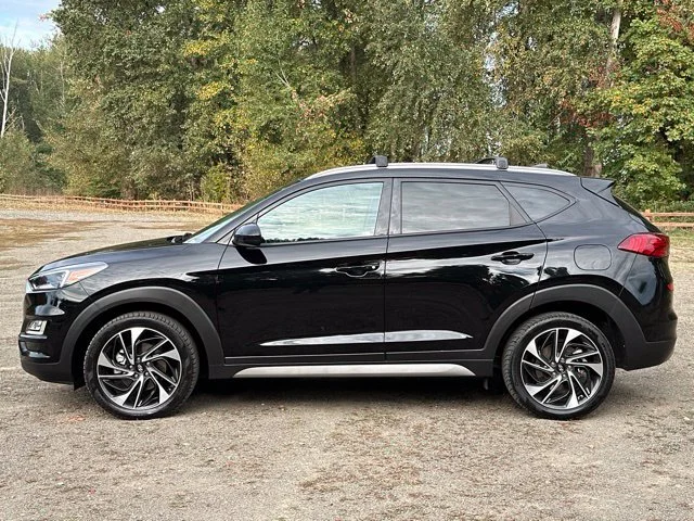 Used 2021 Black Noir Pearl Hyundai Sport image 6