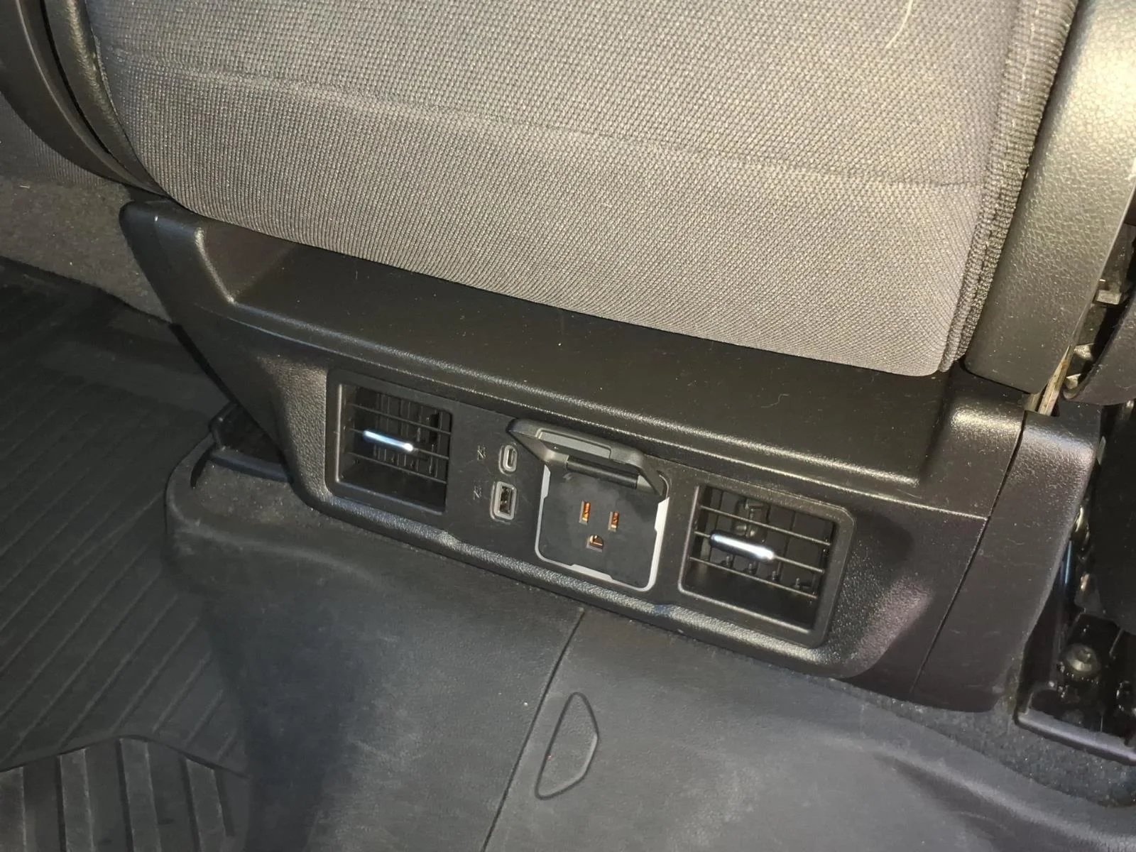 Used 2022 Red Hot Chevrolet RST image 27
