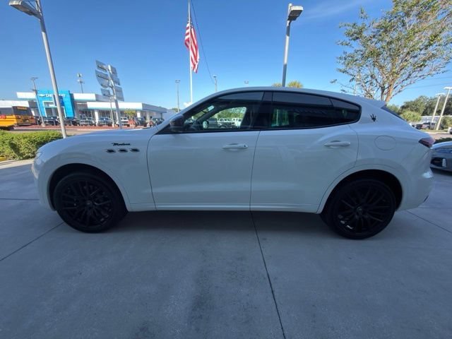 Used 2022 Silk Maserati Modena image 16