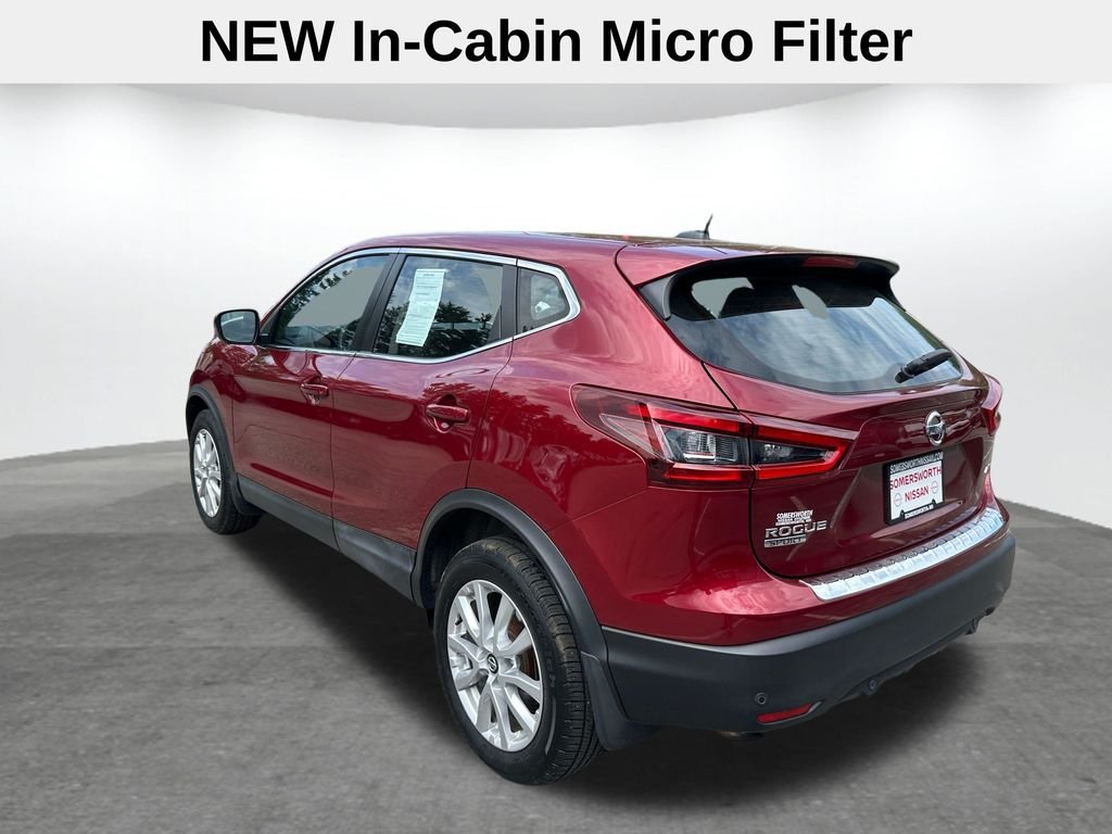 Used 2020 Red Nissan S image 8