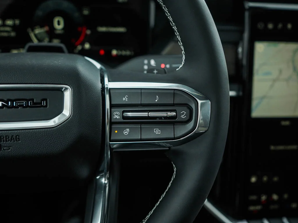 2026 GMC Acadia Denali Ultimate - Photo 23