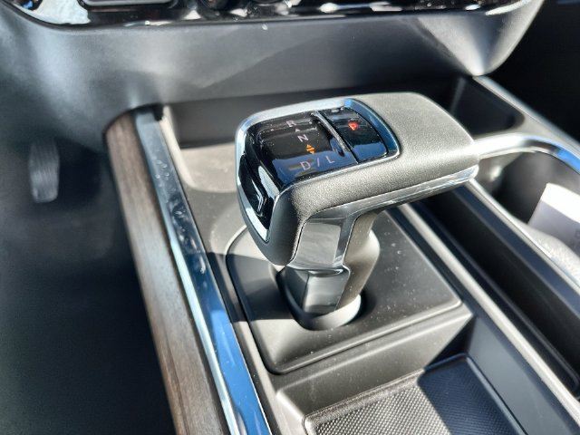2026 Chevrolet Silverado 1500 photo 24 of 36