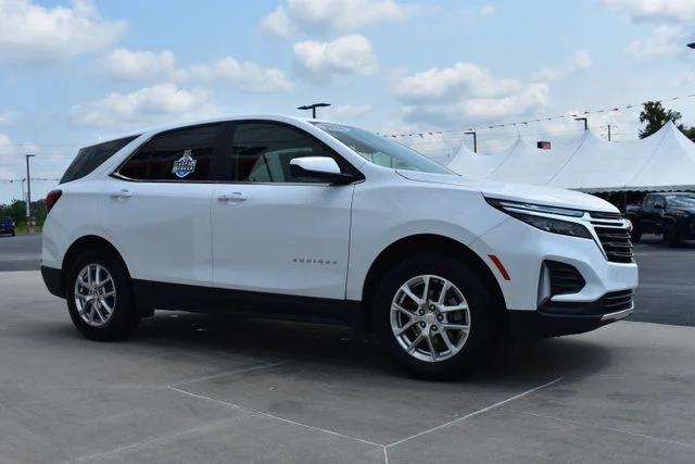 Used 2024 White Chevrolet LT image 4