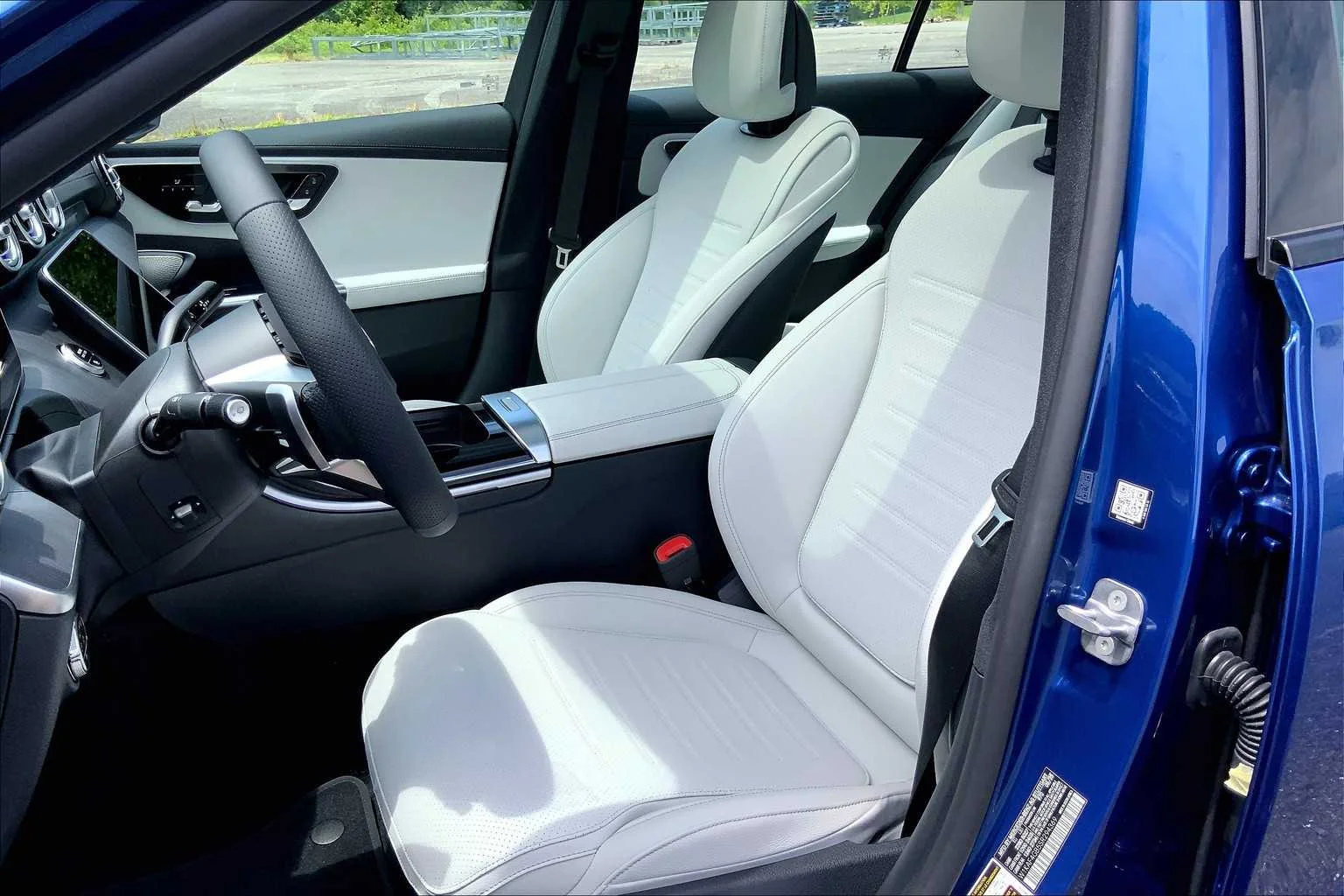 New 2025 Starling Blue Metallic Mercedes-Benz C 300 image 9