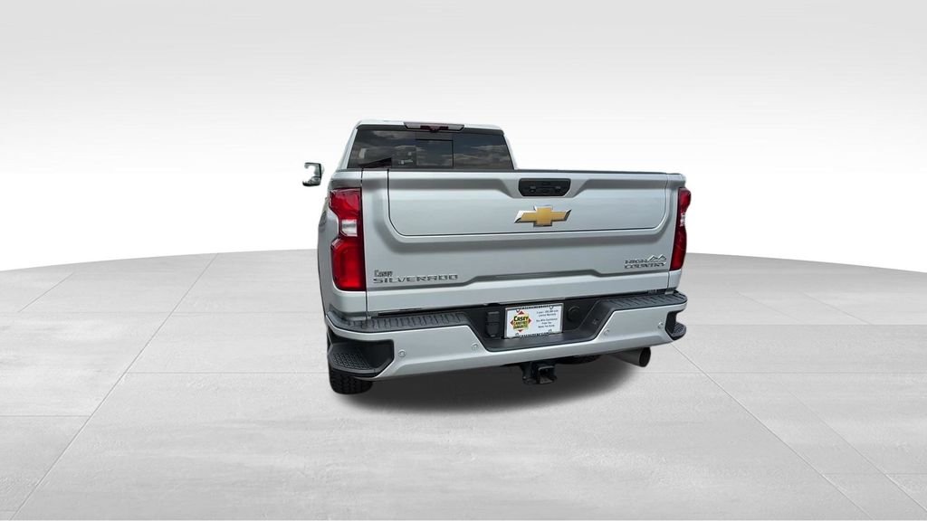 Used 2022 Silver Chevrolet High Country image 5