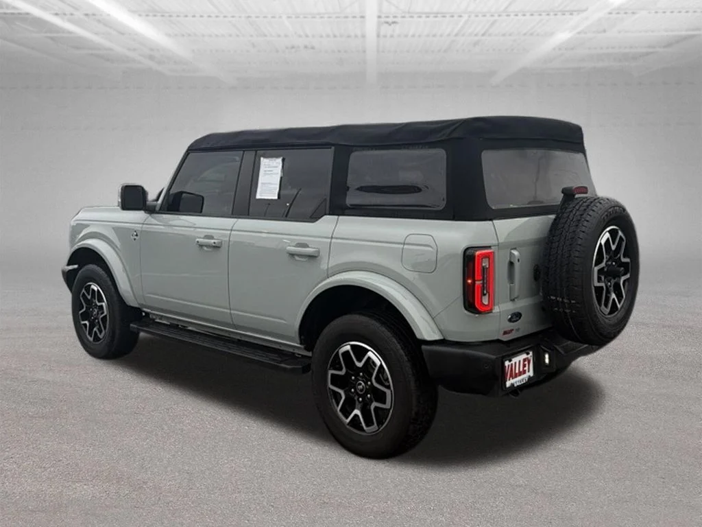 Certified Used 2023 Cactus Green / Gray Ford Outer Banks image 8