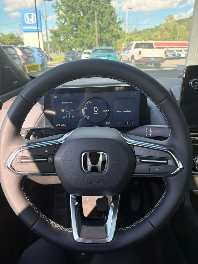 New 2026 North Shore Pearl Honda AWD Touring image 14