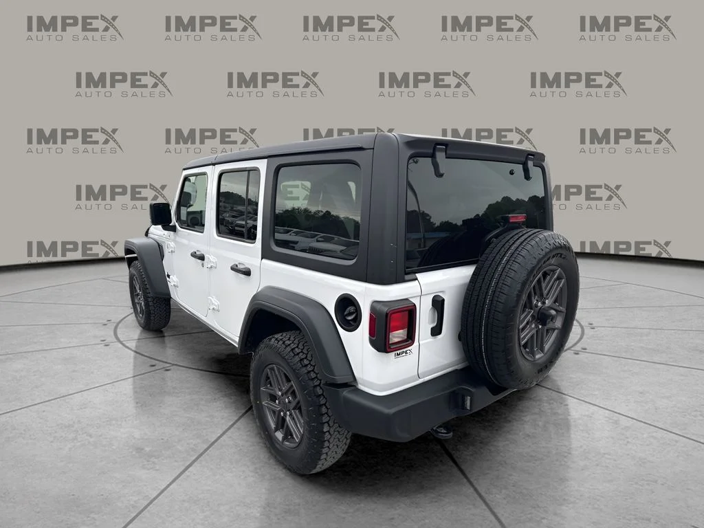 Used 2025 White Jeep Sport S image 3