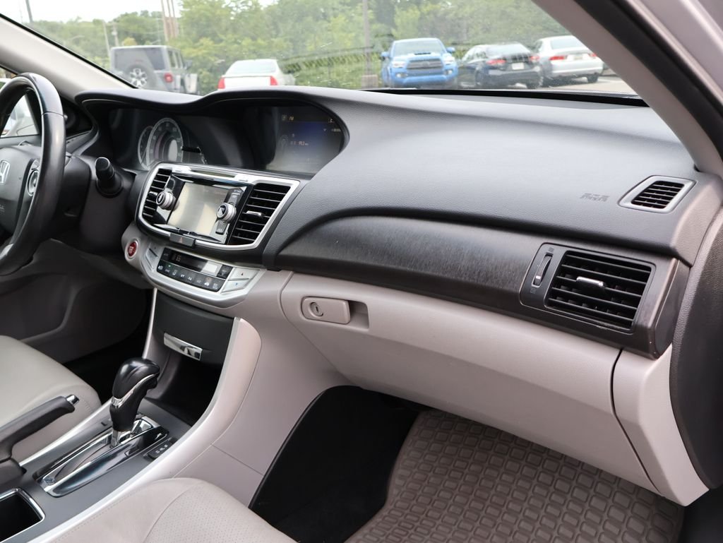 Used 2013  Honda EX-L image 9
