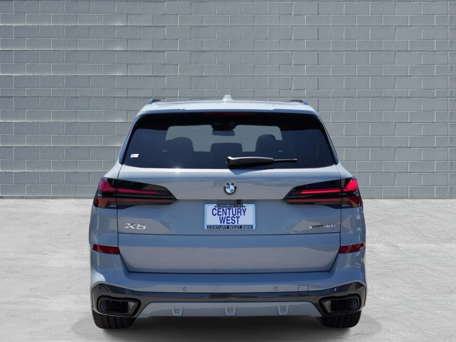 New 2026 Brooklyn Grey Metallic BMW xDrive40i image 4