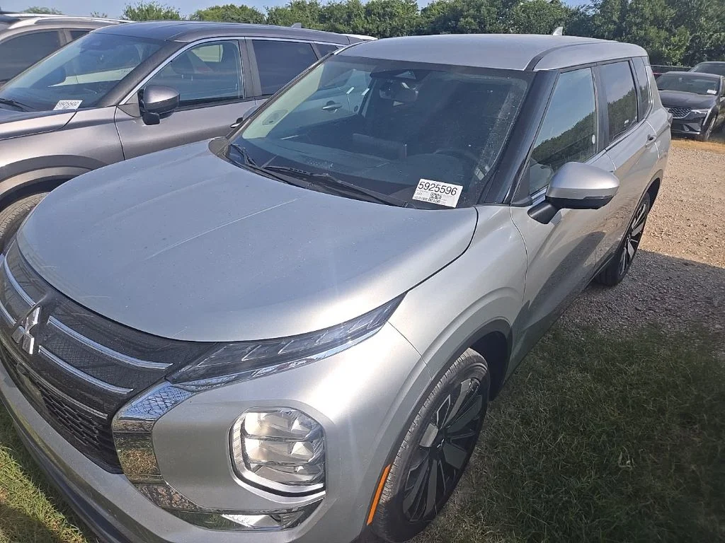 2025 Mitsubishi Outlander