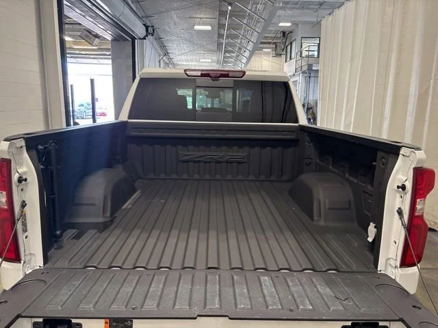 Used 2024 Summit White Chevrolet ZR2 image 17