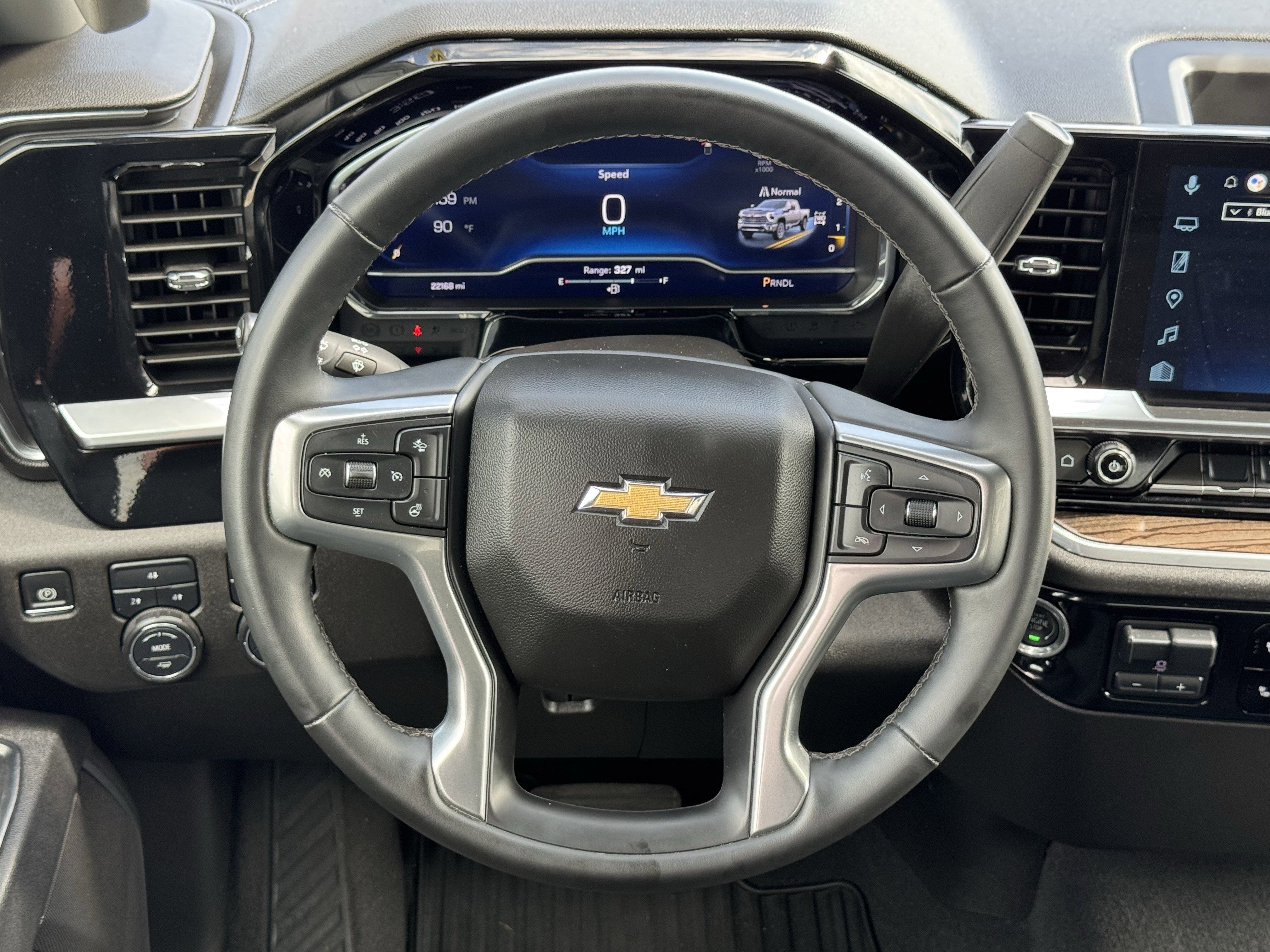 Used 2025 Summit White Chevrolet LT image 14