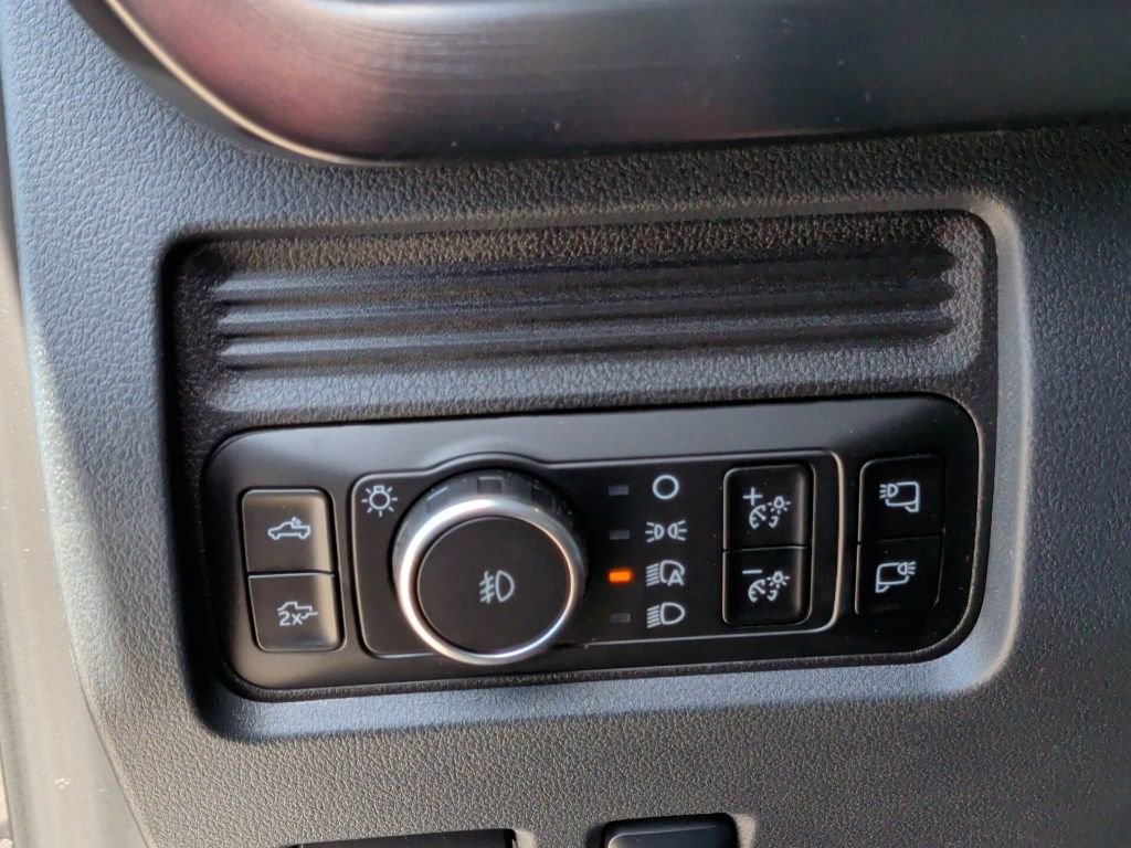 New 2026 Carbonized Gray Metallic Ford F-250® Lariat® image 15