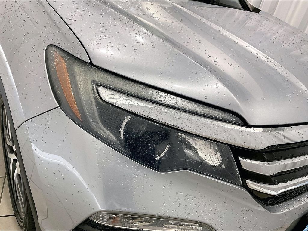 Used 2016 Silver Honda Elite image 34