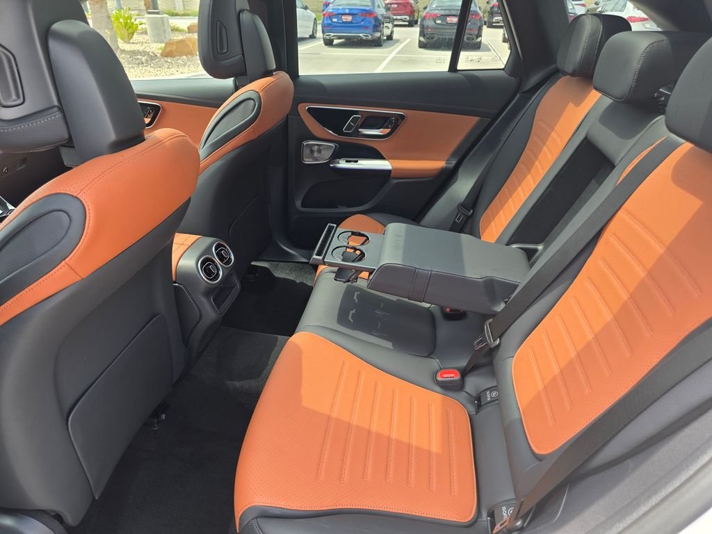 New 2026 Polar White Mercedes-Benz GLC 300 image 14