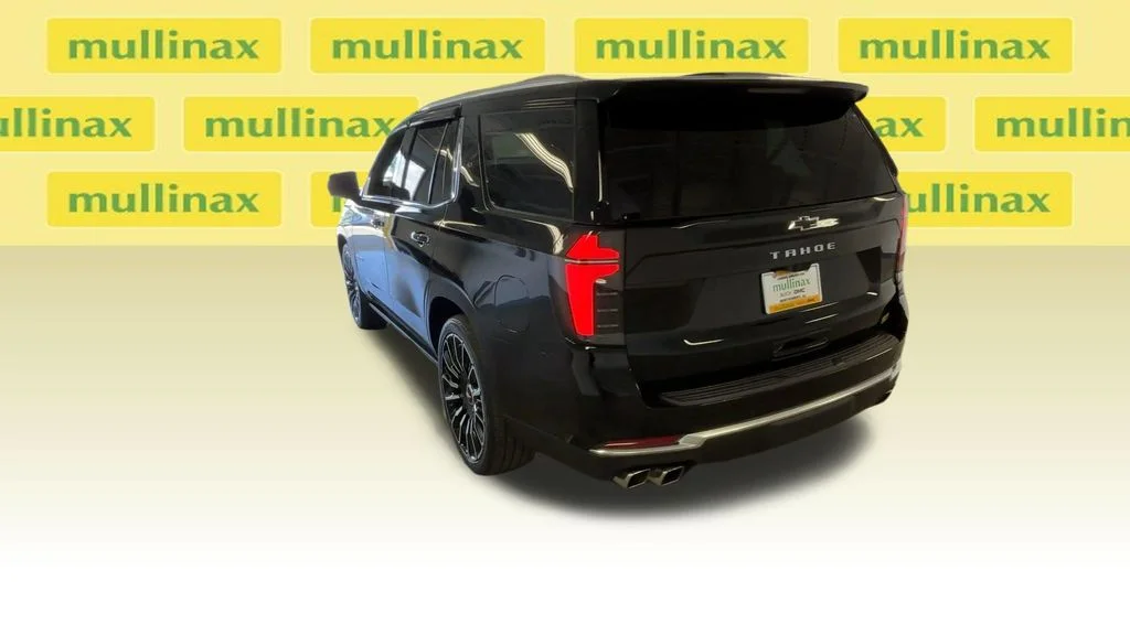 Used 2025 Black Chevrolet High Country image 9