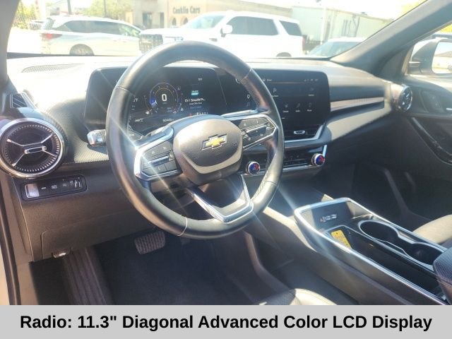 Used 2025 Gray Chevrolet LT image 4