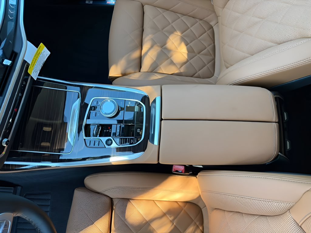 New 2027 Mineral White Metallic BMW xDrive40i image 19
