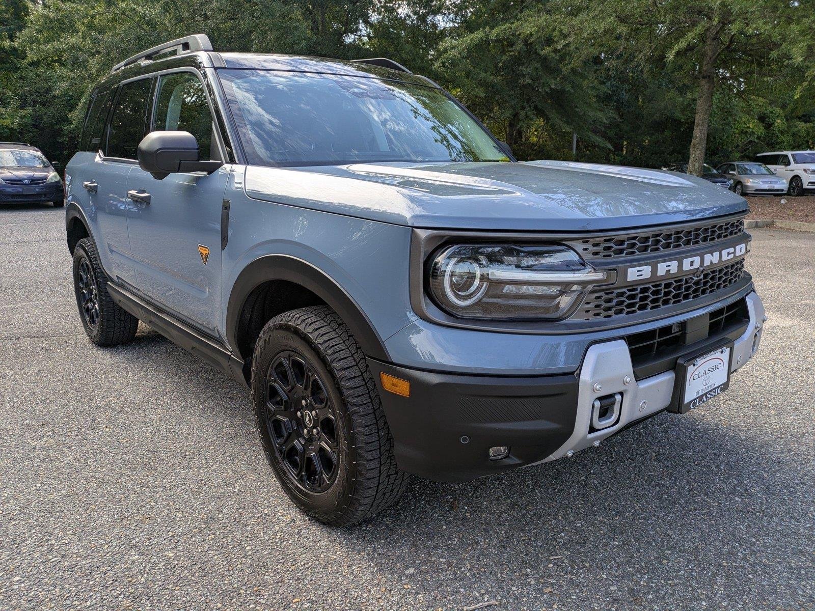 Used 2025 Azure Gray Metallic Tri-Coat Ford Badlands image 2