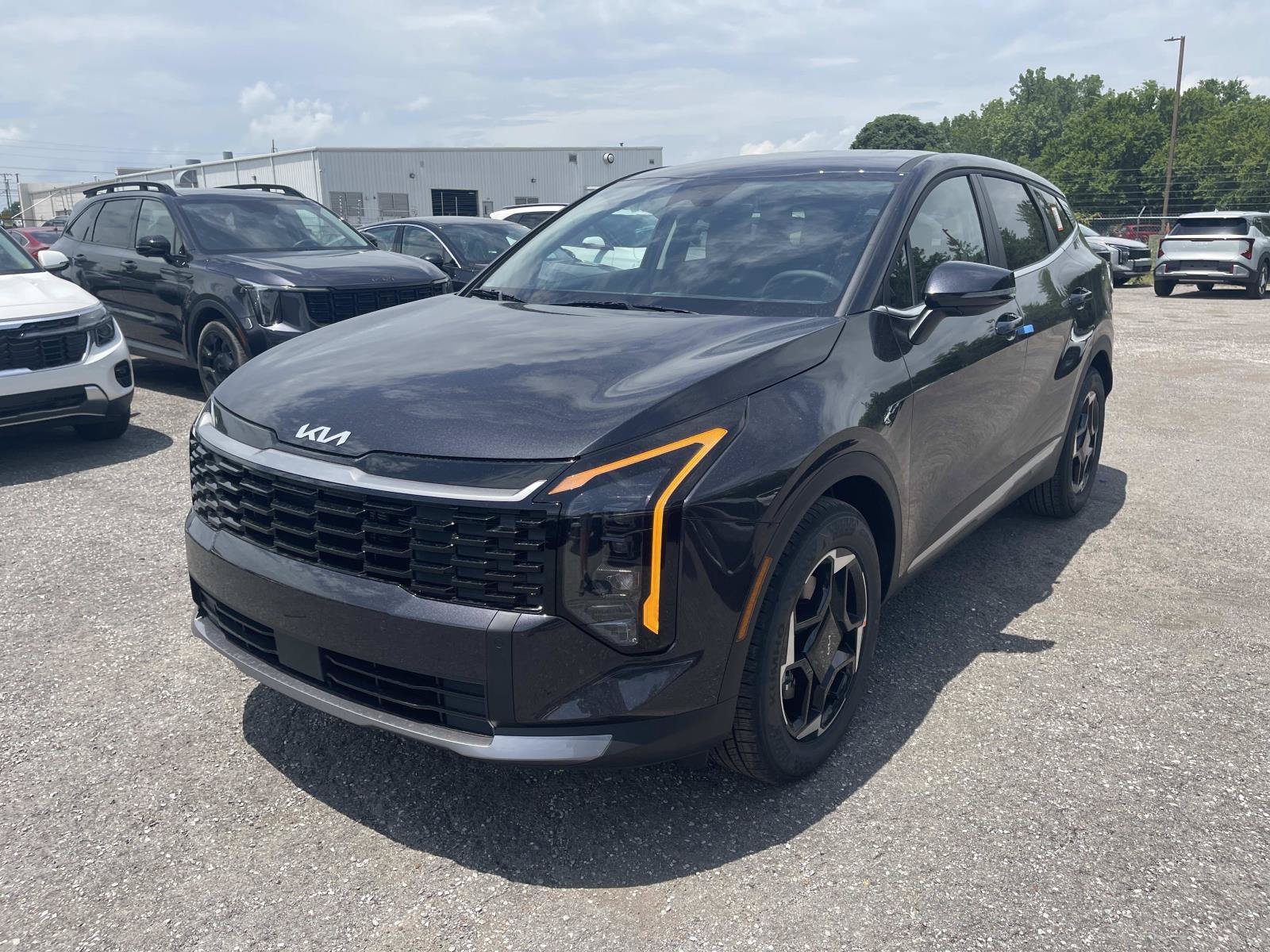 New 2026 Panthera Metal Gray Kia EX image 7