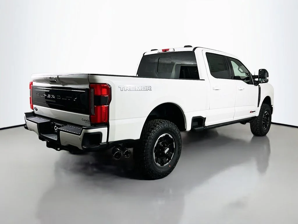 New 2026 Star White Metallic Tri-Coat Ford Platinum image 15