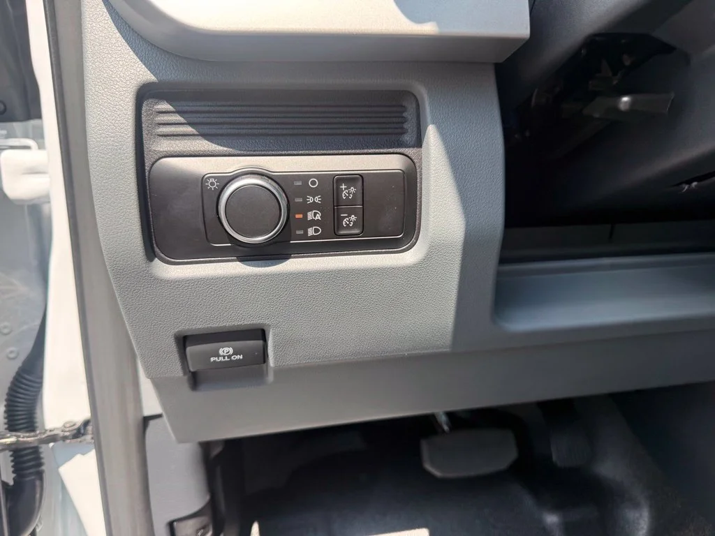 New 2026 Oxford White Ford F-450® XL image 17