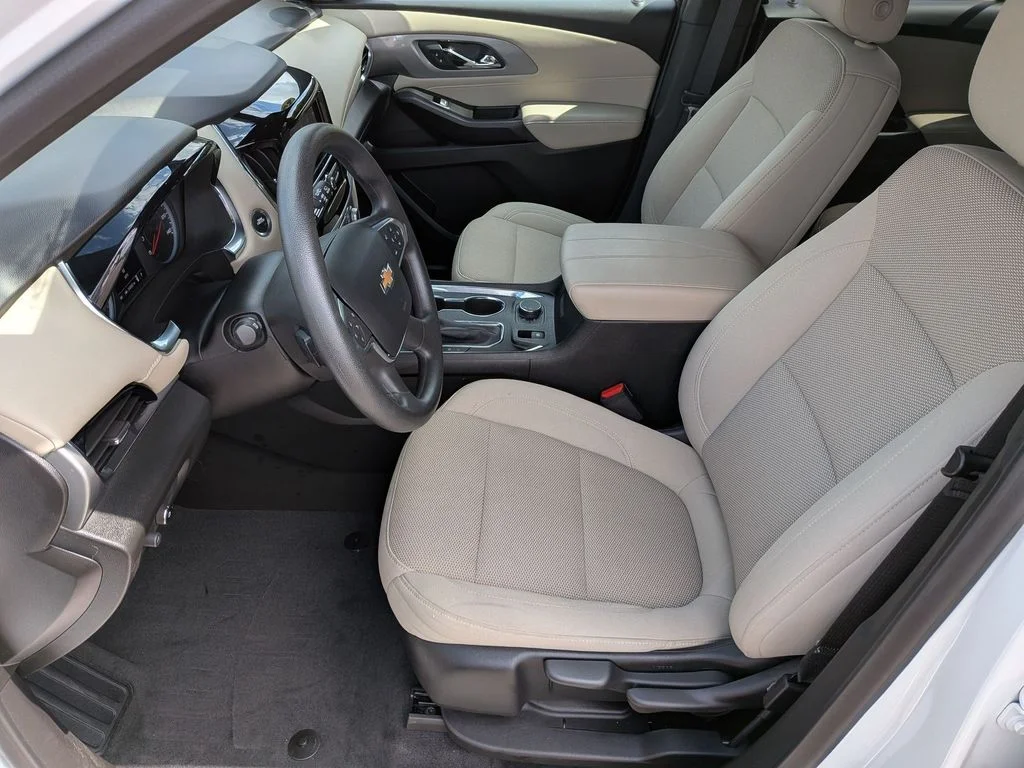Used 2023 White Chevrolet LS image 11