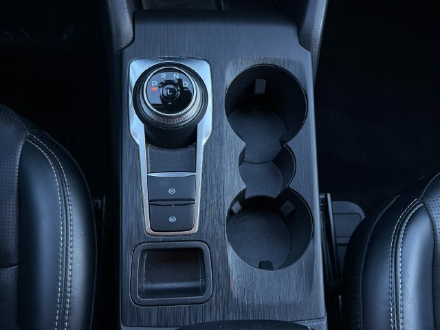 Used 2025 Silver Ford Platinum image 28