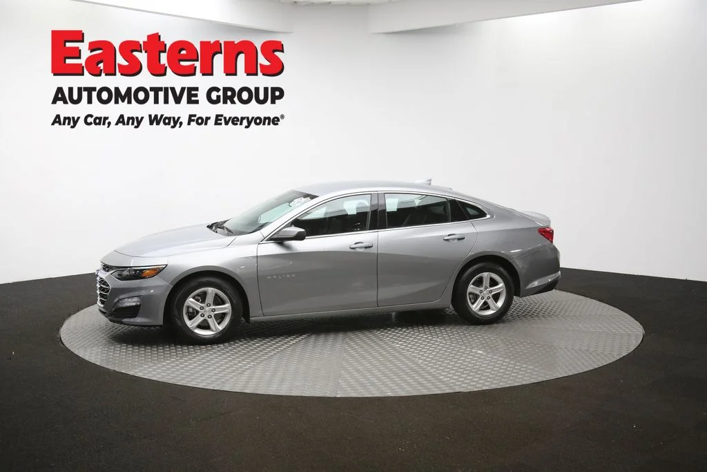 Used 2023 Gray Chevrolet LT image 57