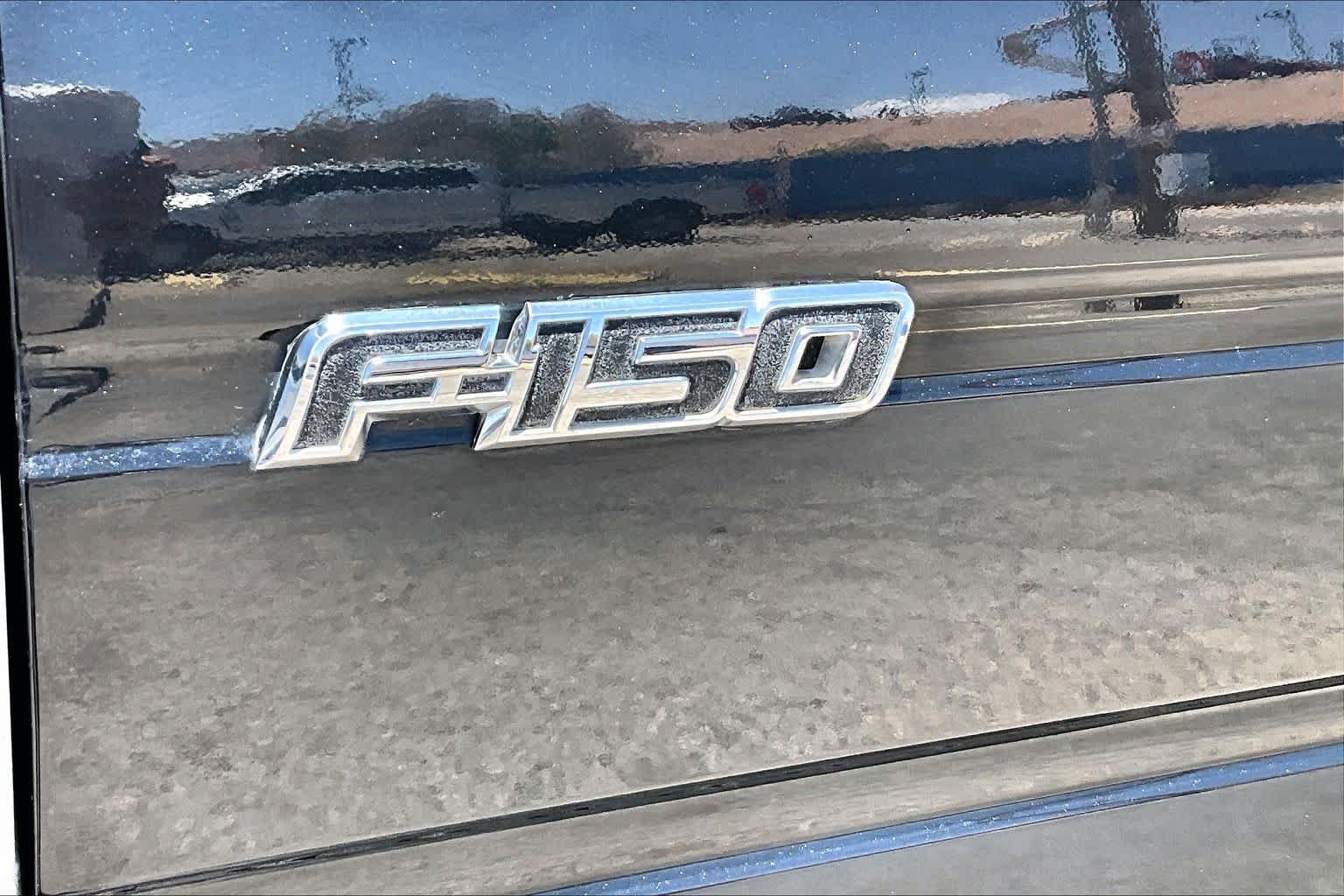 Used 2010 Tuxedo Black Ford XLT image 27