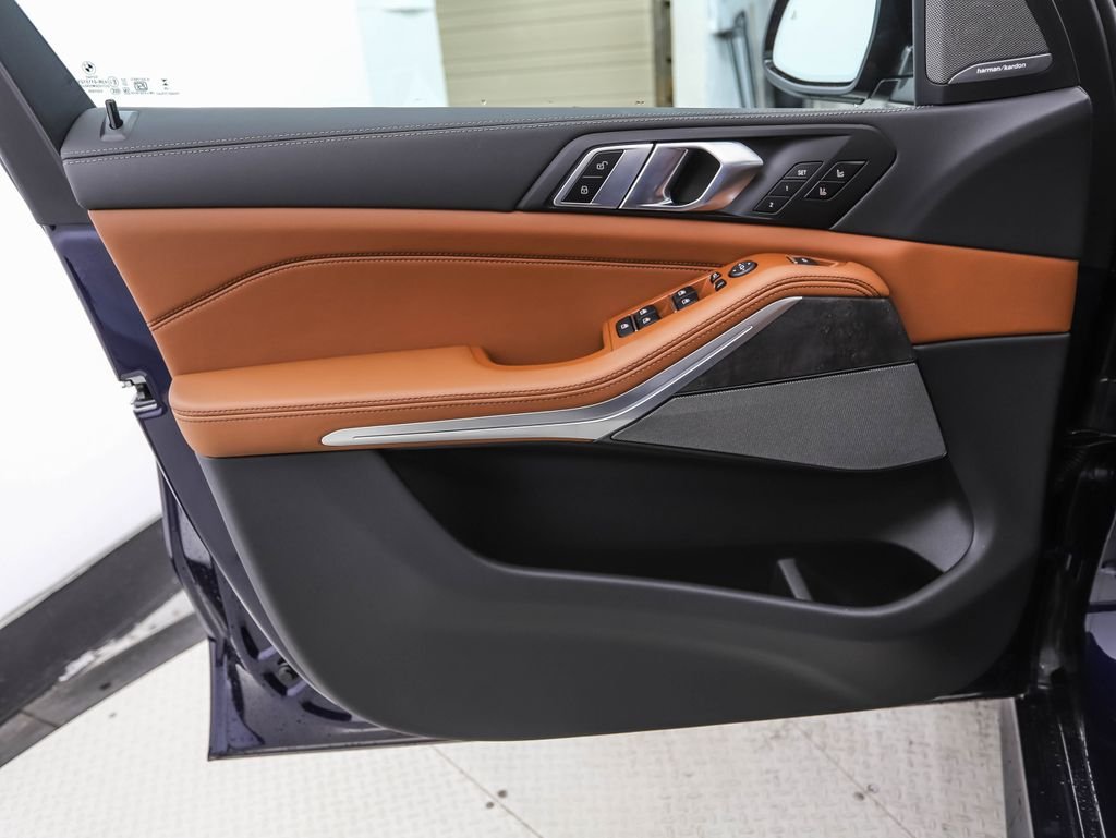 New 2026 Blue BMW xDrive40i image 9